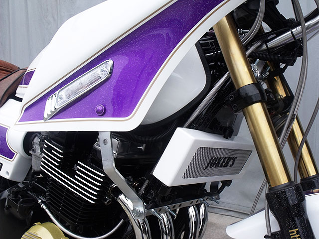 YAMAHA XJR400