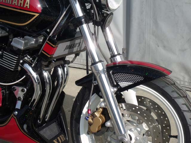 YAMAHA XJR400