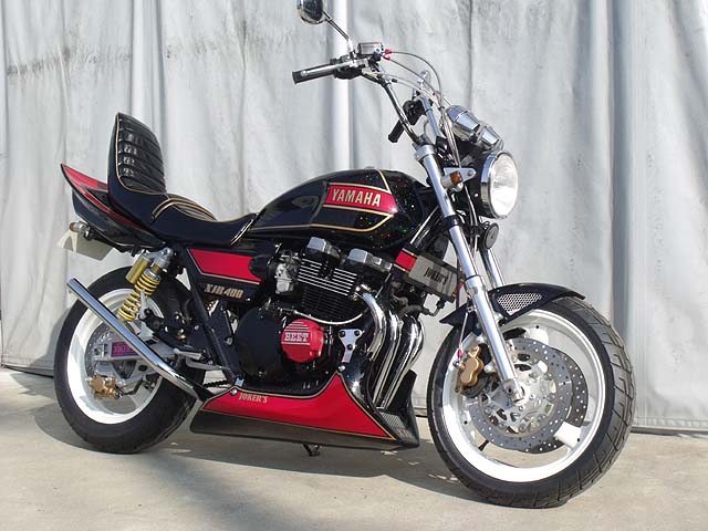 YAMAHA XJR400