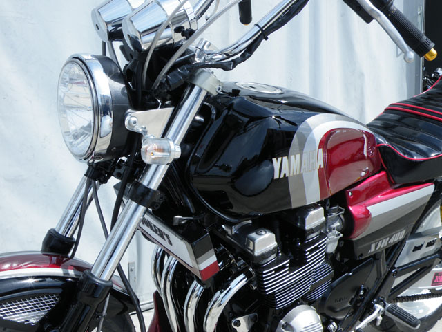 YAMAHA XJR400