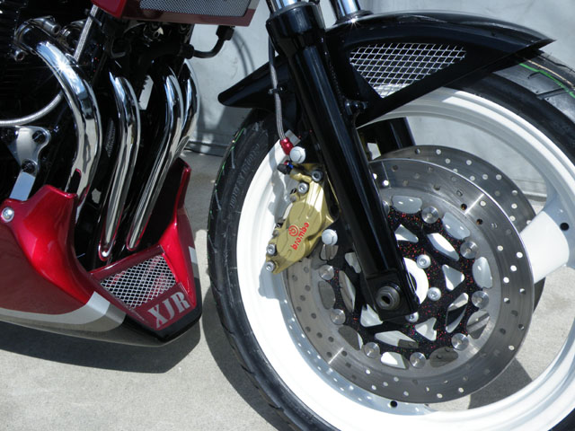 YAMAHA XJR400