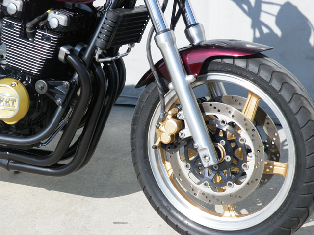 KAWASAKI　ゼファー400
(ZⅡ仕様/ノーマルタンク加工ZⅡレプリカ）