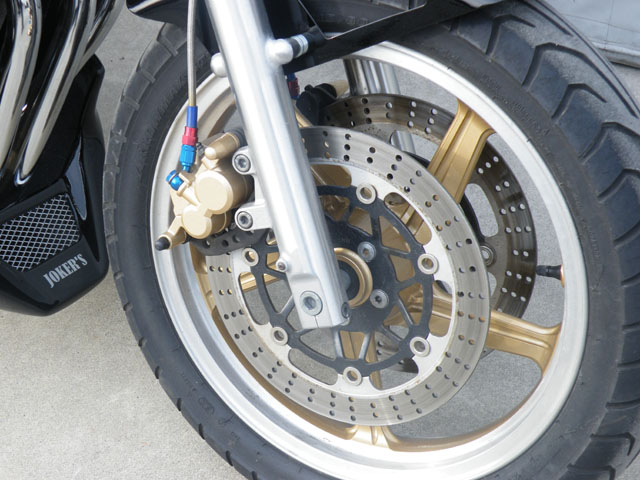 KAWASAKIゼファー400/FX仕様
E3カラーフルカスタム