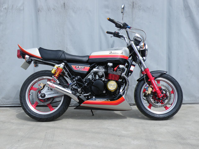 KAWASAKIゼファー400/FX仕様
E4リミテッドグランプリｰスペシャル
フルレストア/フルカスタム