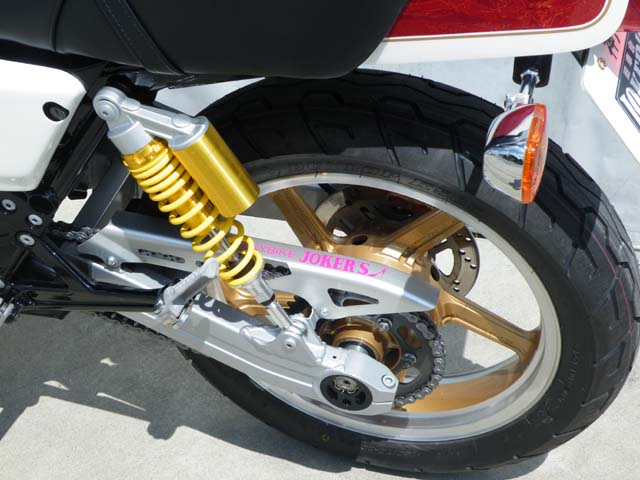 KAWASAKI　ゼファー400/FX仕様
E4カラーカスタム